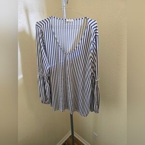 Como Blu Long Sleeve Blouse